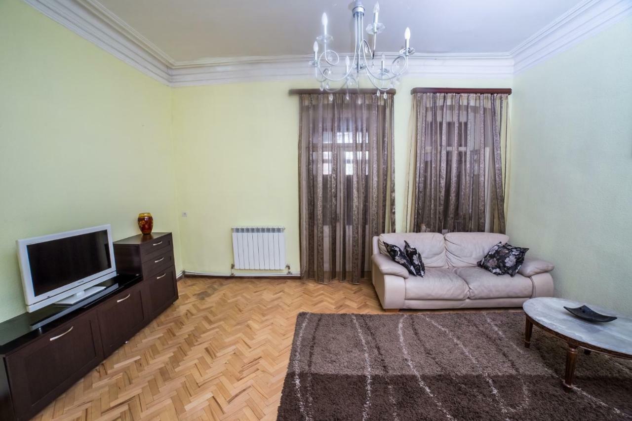 Gold District Apartment Tbilisi Ngoại thất bức ảnh