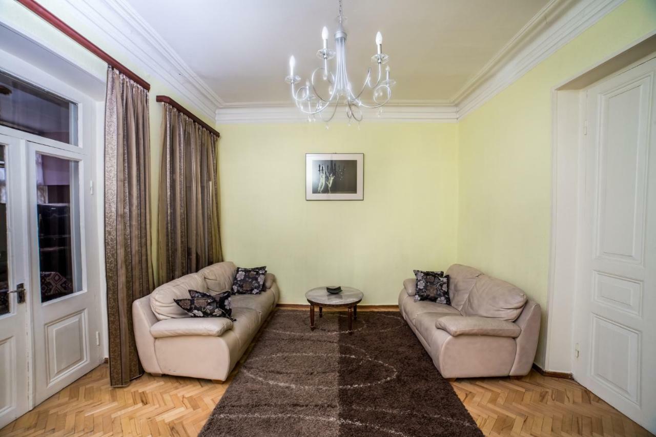 Gold District Apartment Tbilisi Ngoại thất bức ảnh