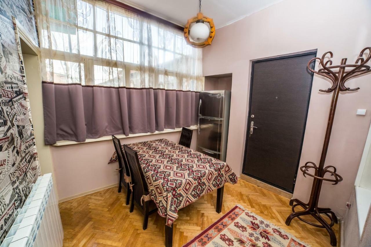 Gold District Apartment Tbilisi Ngoại thất bức ảnh